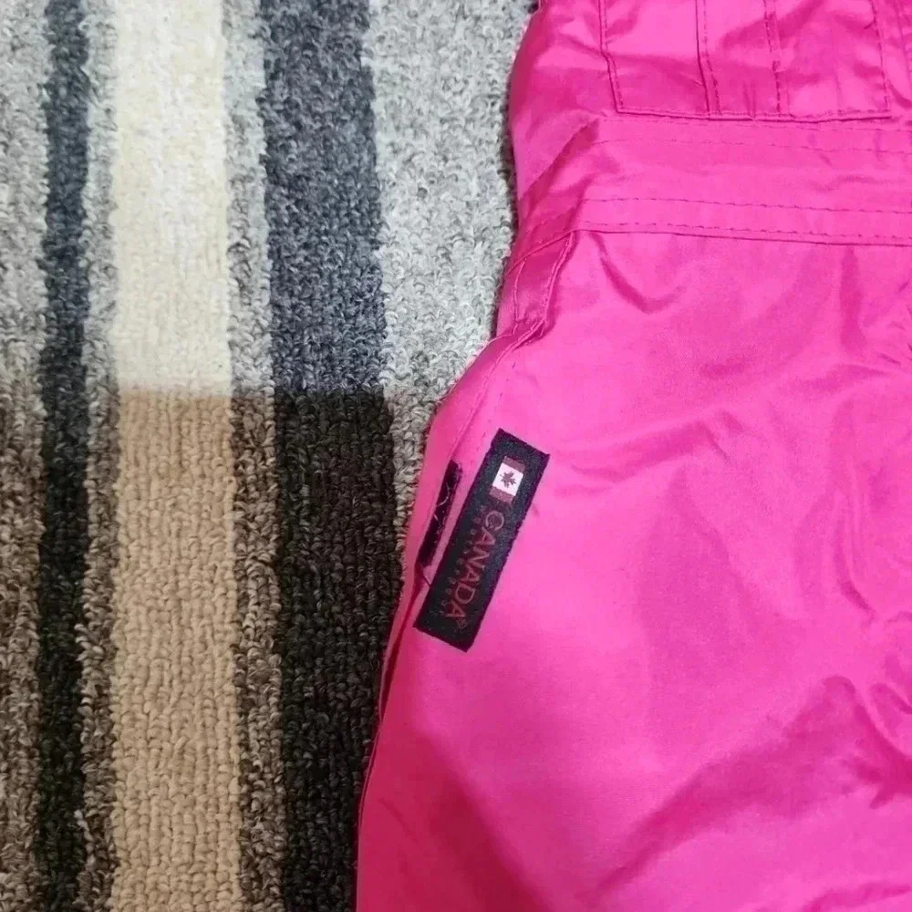 Girls 2t Canda Weather Snow suit. - Picture 3 of 4